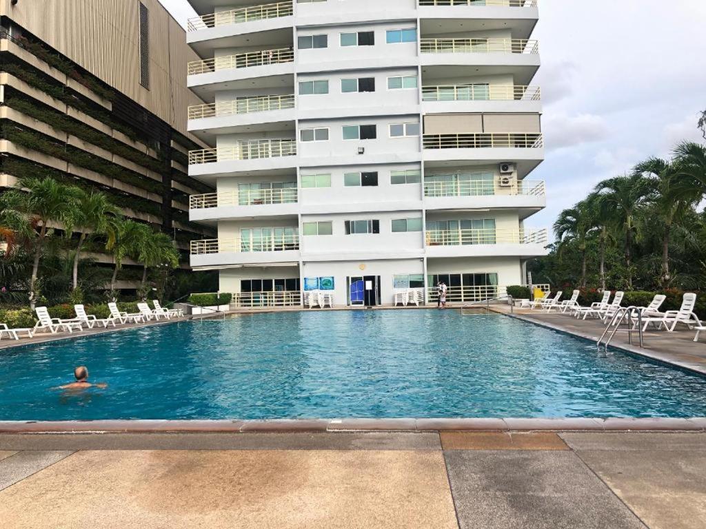View Talay 6 Pattaya Beach By Anatolia Condo Suite Exterior foto